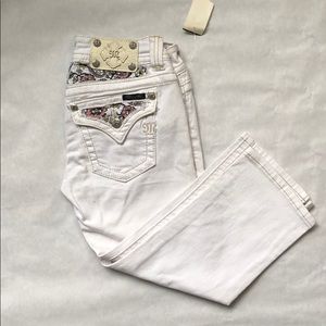Miss Me White Cropped Denim Jeans